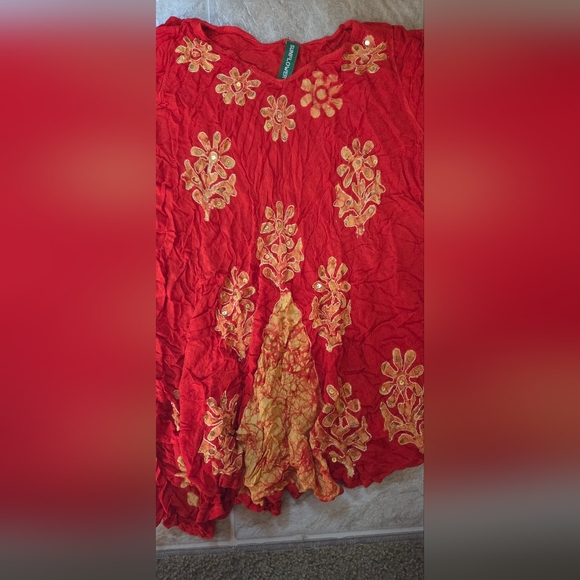 Red and Gold Flutter Sleeve Ruffled Blouse - Picture 2 of 6